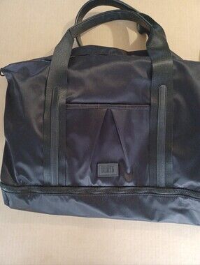 Bluzen Black Nylon Large Tote Bag Shoulder Strap Zipper Pockets 23"x10"x6".